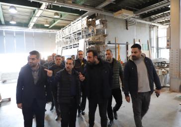 بازدید اعضای ستاد تسهیل تولید شهرستان پردیس از دو واحد تولیدی و صنعتی با تمرکز بر رفع موانع و حفظ اشتغال